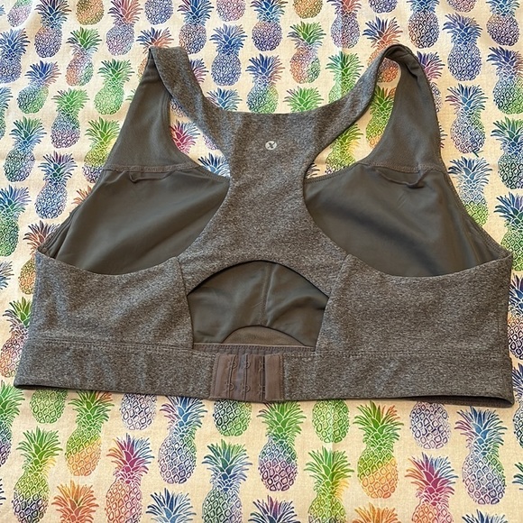 XERSION exercise bra - Picture 2 of 4